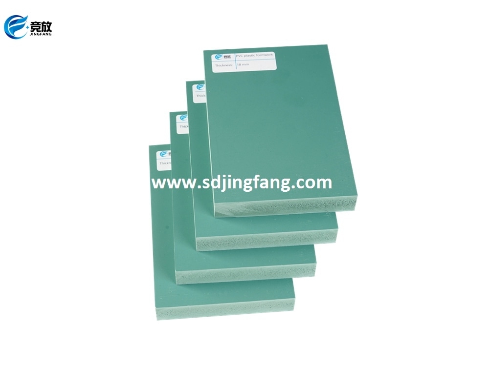 Plastic plywood