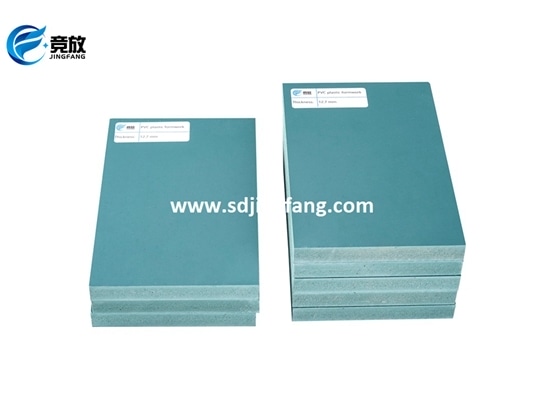 Plastic shuttering concrete